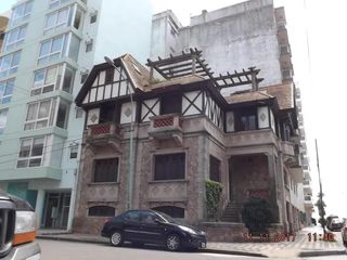 Foto 2 de Casa - Mar Del Plata centro 9 ambientes cochera