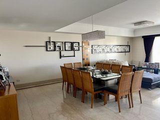 Foto 3 de Chateau Libertador - Excelente esquinero de 300 mts en venta.