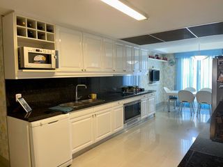 Foto 10 de Chateau Libertador - Excelente esquinero de 300 mts en venta.