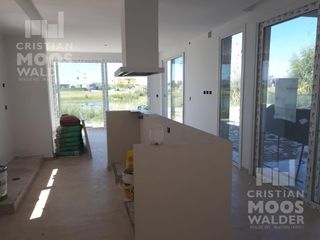 Foto 2 de Casa en venta y alquiler - Cantón Norte