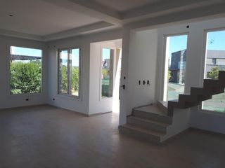 Foto 5 de Casa en venta y alquiler - Cantón Norte