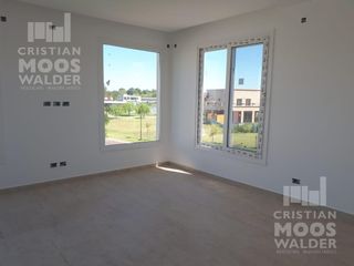 Foto 7 de Casa en venta y alquiler - Cantón Norte
