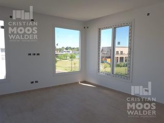 Foto 10 de Casa en venta y alquiler - Cantón Norte