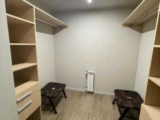 Foto 14 de Venta Departamento Premium centro - Bariloche - Vista y acceso al Lago
