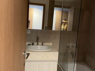 Foto 6 de Venta Departamento Premium centro - Bariloche - Vista y acceso al Lago