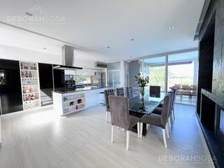 Foto 10 de Casa Moderna En Venta al agua con vista al Golf y Piscina climatizada! - El Cantón- Escobar