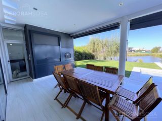 Foto 25 de Casa Moderna En Venta al agua con vista al Golf y Piscina climatizada! - El Cantón- Escobar