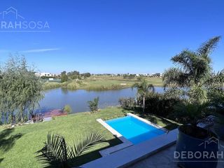 Foto 26 de Casa Moderna En Venta al agua con vista al Golf y Piscina climatizada! - El Cantón- Escobar