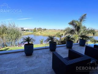 Foto 27 de Casa Moderna En Venta al agua con vista al Golf y Piscina climatizada! - El Cantón- Escobar