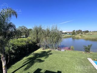 Foto 28 de Casa Moderna En Venta al agua con vista al Golf y Piscina climatizada! - El Cantón- Escobar