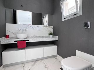 Foto 22 de Casa Moderna En Venta al agua con vista al Golf y Piscina climatizada! - El Cantón- Escobar