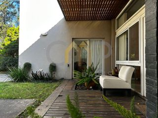 Foto 2 de Casa en  venta Barrio La Arboleda - Garin - Escobar - 5 ambientes - 3 dormitorios - Pileta