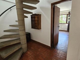 Foto 10 de Casa sobre Av Zanni, a metros de Almafuerte