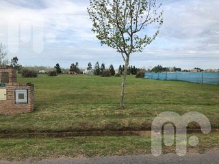 Foto 2 de VENTA TERRENO  - Haras del Sur II