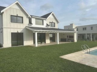 Foto 30 de Casa en venta - 5 Dormitorios 4 Baños - Cochera - 630Mts2 - Mar del Plata