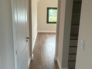 Foto 18 de Casa en venta - 5 Dormitorios 4 Baños - Cochera - 630Mts2 - Mar del Plata