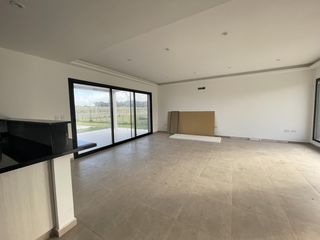 Foto 5 de OPORTUNIDAD!!! Casa en venta en Haras Santa Maria - Molino Sur