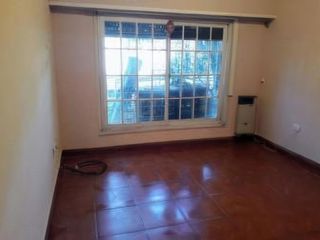 Foto 17 de Casa en venta - 4 dormitorios 4 baños  - Cochera - Quilmes Oeste