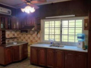 Foto 6 de Casa en venta - 4 dormitorios 4 baños  - Cochera - Quilmes Oeste