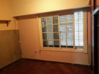Foto 14 de Casa en venta - 4 dormitorios 4 baños  - Cochera - Quilmes Oeste