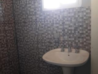 Foto 10 de Casa en venta - 4 dormitorios 4 baños  - Cochera - Quilmes Oeste