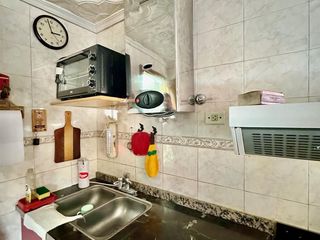 Foto 4 de CASA APTO DOS FAMILIAS EN PH SOBRE LOTE DE 52 X 10, COCHERA, FONDO LIBRE CON PISCINA