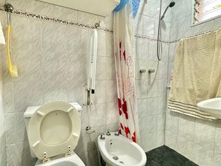 Foto 36 de CASA APTO DOS FAMILIAS EN PH SOBRE LOTE DE 52 X 10, COCHERA, FONDO LIBRE CON PISCINA