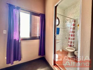 Foto 34 de CASA APTO DOS FAMILIAS EN PH SOBRE LOTE DE 52 X 10, COCHERA, FONDO LIBRE CON PISCINA