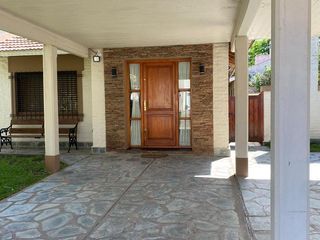 Foto 1 de VENTA Casa 6 Ambientes  en Barrio La Dolly Brandsen