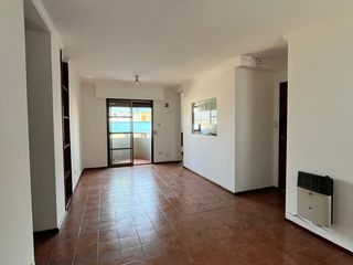 Foto 1 de Departamento de Dos Dormitorios en Barrio Cofico