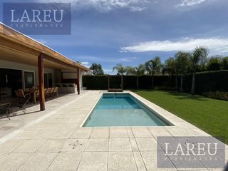 Foto 3 de Impecable Casa en Venta con renta - Las Liebres