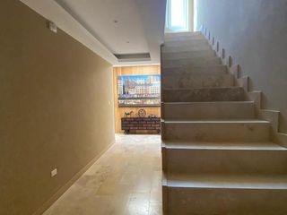 Foto 4 de Impecable Casa en Venta con renta - Las Liebres