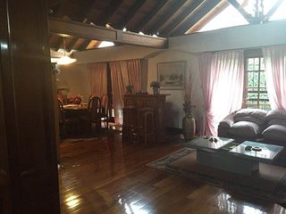 Foto 1 de Venta de Chalet 4 Amb. en 2 Plantas S/Lote 500Mts.   Villa Lugano - Excelente Estado