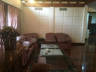 Foto 9 de Venta de Chalet 4 Amb. en 2 Plantas S/Lote 500Mts.   Villa Lugano - Excelente Estado