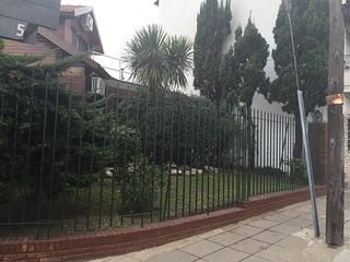 Foto 3 de Venta de Chalet 4 Amb. en 2 Plantas S/Lote 500Mts.   Villa Lugano - Excelente Estado
