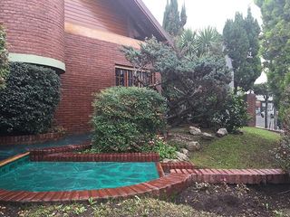 Foto 34 de Venta de Chalet 4 Amb. en 2 Plantas S/Lote 500Mts.   Villa Lugano - Excelente Estado