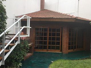 Foto 27 de Venta de Chalet 4 Amb. en 2 Plantas S/Lote 500Mts.   Villa Lugano - Excelente Estado