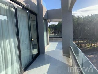 Foto 5 de Duplex - 4 ambientes con Cochera - Pinamar Norte - VENTA