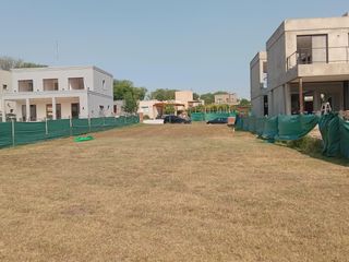 Foto 1 de Terreno en Santa Elena