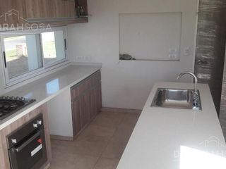 Foto 4 de Venta Hermosa Casa - El Canton