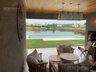 Foto 1 de Venta Hermosa Casa - El Canton
