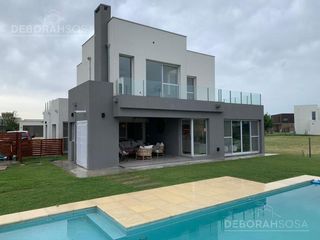 Foto 9 de Venta Hermosa Casa - El Canton