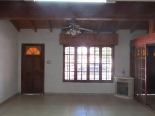 Foto 6 de Venta - Casa en calle Bahia Blanca 2200 - C004
