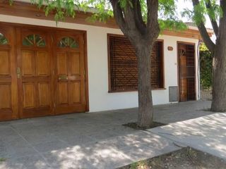Foto 3 de Venta - Casa en calle Bahia Blanca 2200 - C004