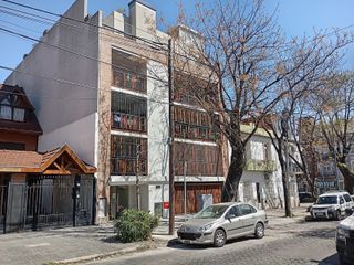 Foto 1 de Departamento en venta  con gran patio terraza de 63m 120m parrilla Coch en alquiler