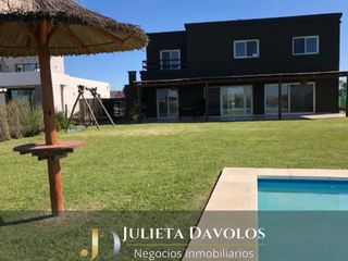 Foto 1 de Casa en Venta 4 Ambientes El Canton Barrio Golf Escobar-Maschwitz