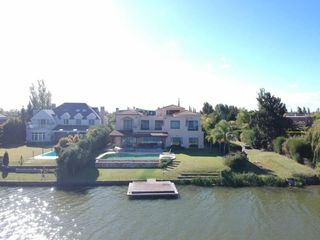 Foto 7 de BAJO DE PRECIO La Isla - Casa Venta USD 1.950.000