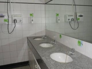 Foto 8 de Oficina en excelente estado con vista a la ciudad