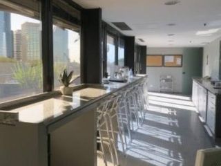 Foto 6 de Excelente oficina en cabecera norte, con vista abierta al dique y la ciudad