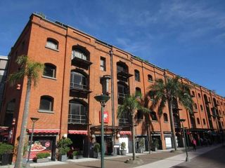 Foto 1 de Excelente oficina en cabecera norte, con vista abierta al dique y la ciudad